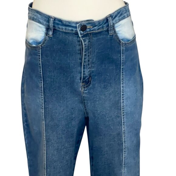 Almost Famous Crave Fame ultra high rise flared patchwork jeans junior’s 13 - Picture 4 of 13